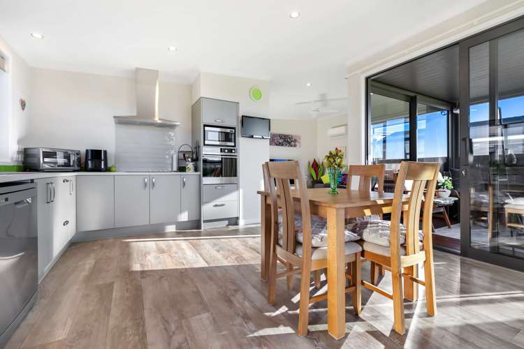 244/61 Golden Sands Drive_5