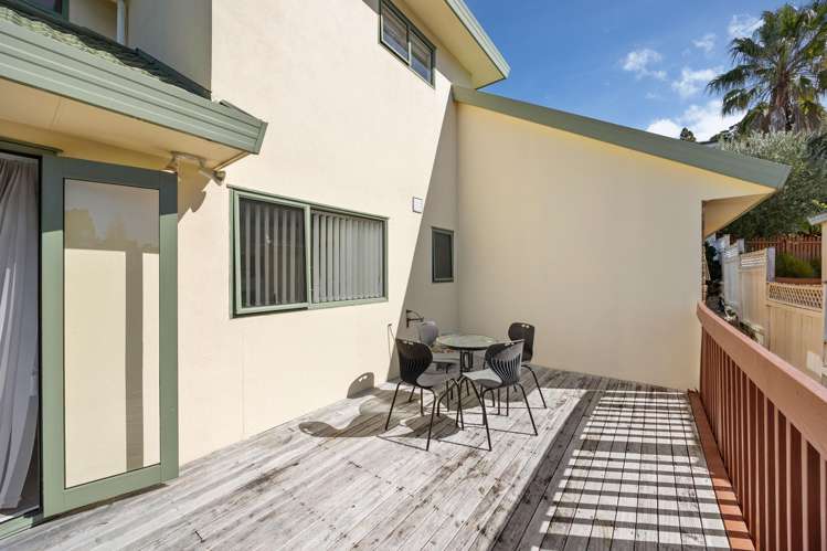 1/42 Noeleen Street Glenfield_15