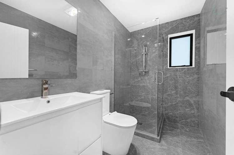 25B & 25C Dreadon Road Manurewa_14