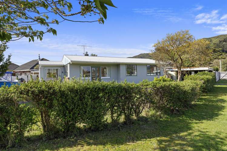 2 Miles Crescent Wainuiomata_3