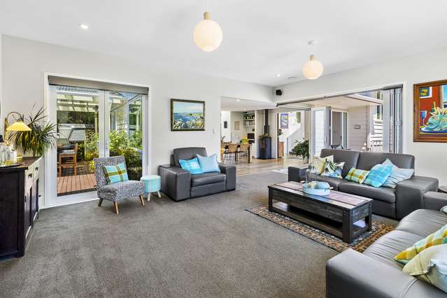 15 Somerville Terrace Tawa_3