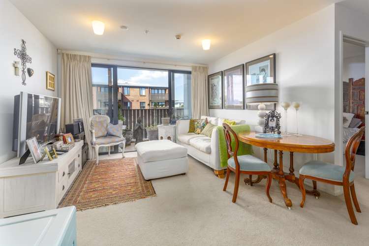 104/102 Edinburgh Street Pukekohe_0