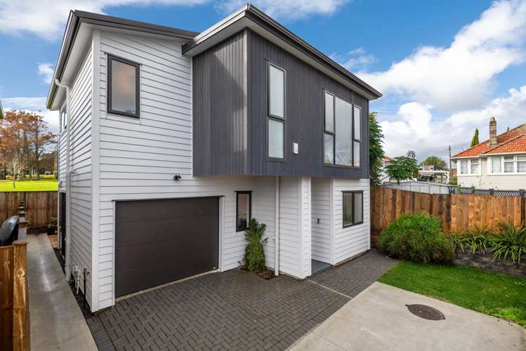 21E Montgomery Avenue_0