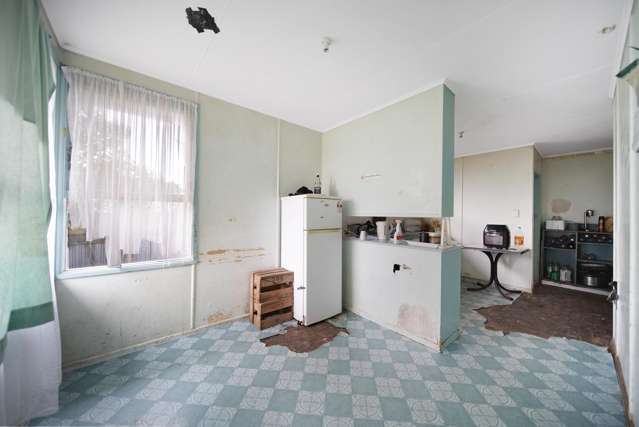 111 Preston Road Otara_4