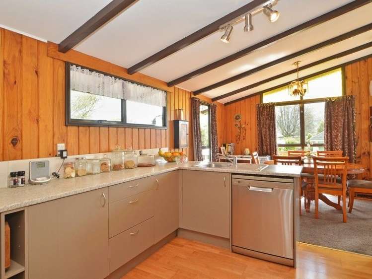 69 Park Road Carterton_8