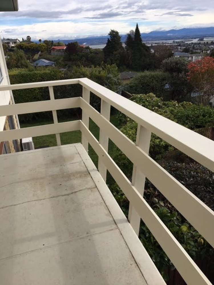 2/43c The Ridgeway Enner Glynn_4