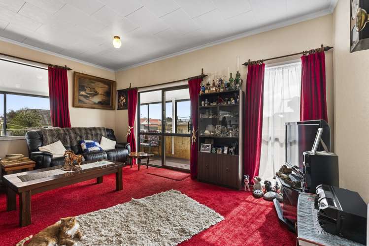 12 Dunn Street Egmont Village_7