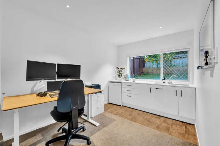 2/18 Lush Avenue Saint Johns_18