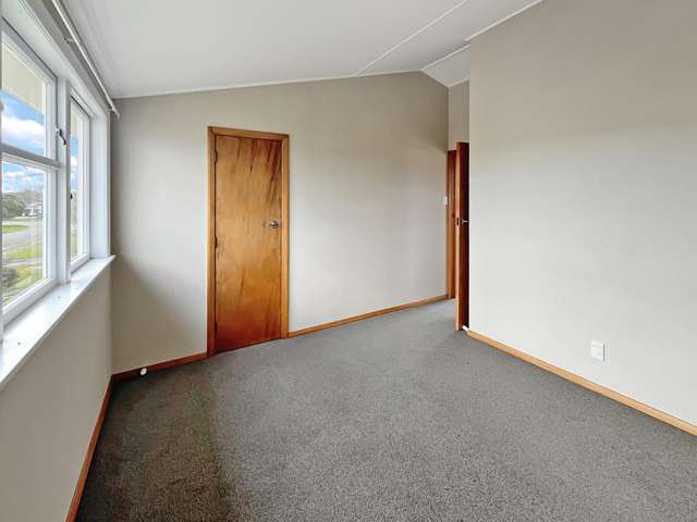 10 Devon Crescent Bulls_4