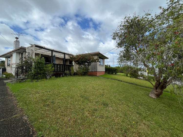 35 Vera Road Te Atatu South_1