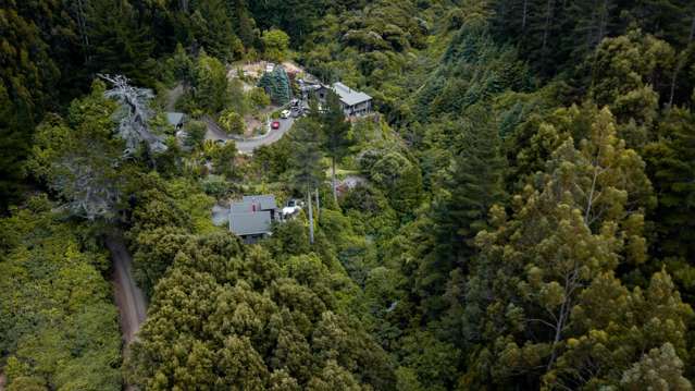 Two Houses on 1 Title = One Exciting Opportunity!