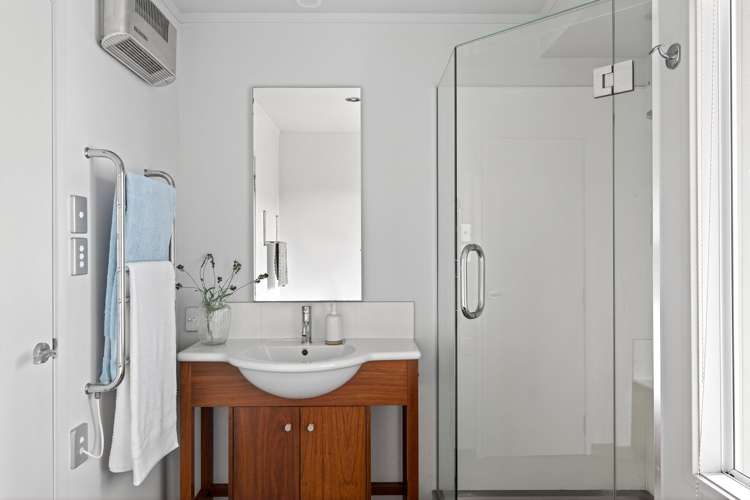 11 Douglas Street Okitu_26