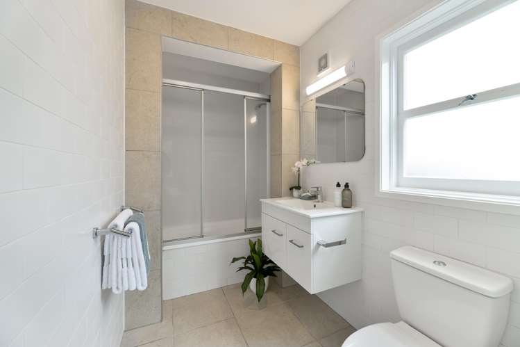 3/47 East Coast Road Milford_16