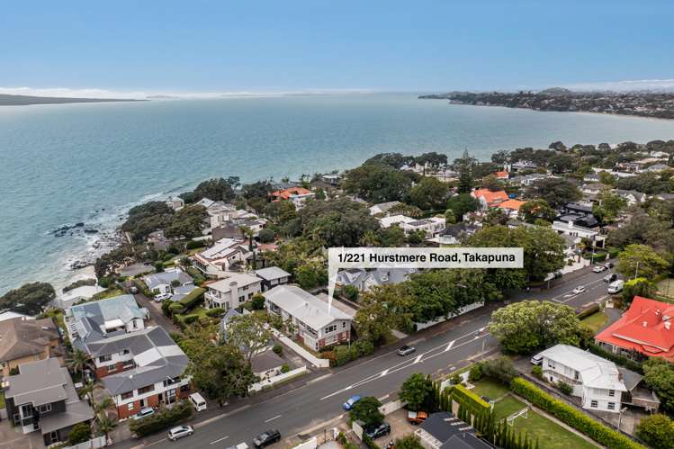 1/221 Hurstmere Road Takapuna_15