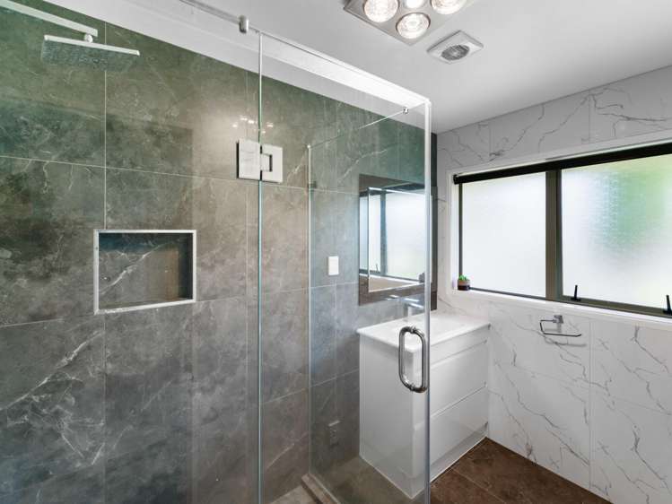 78 Lothian Brae Wattle Downs_12