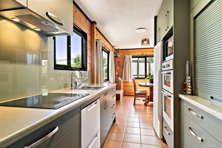 17 Seaview Rise Waiuku_10