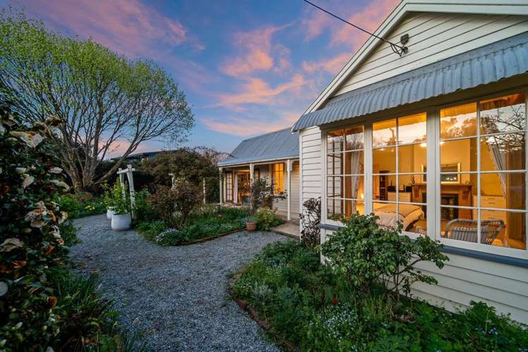 1/15 Terrace Road Leithfield_2