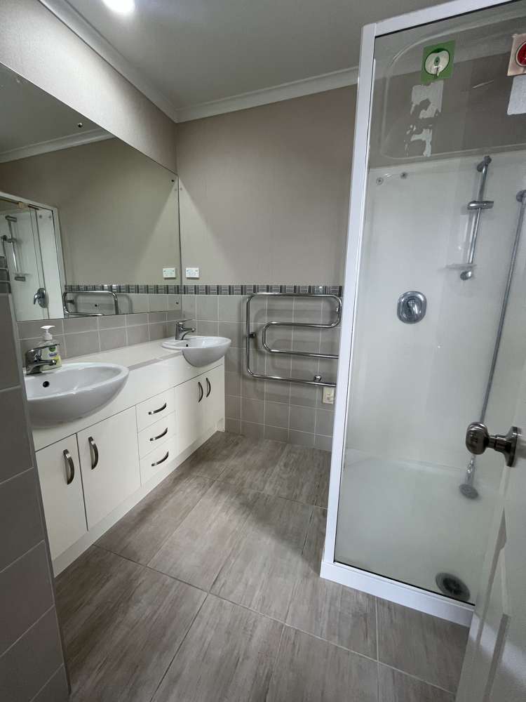 10 Seresin Crescent Flat Bush_6