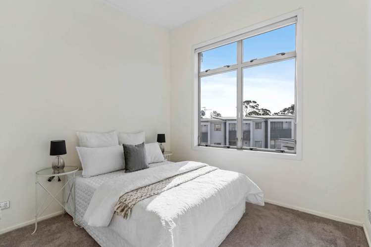 60/3 Wagener Place Mount Albert_5