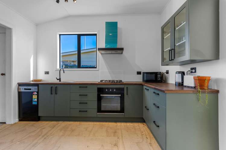 9 Princes Street Waikari_5