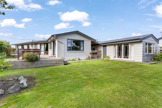 Comfortable, upgraded family home