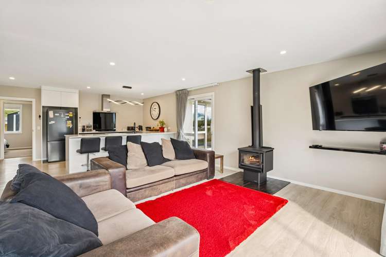 8 Lakefield Close Kingston_7