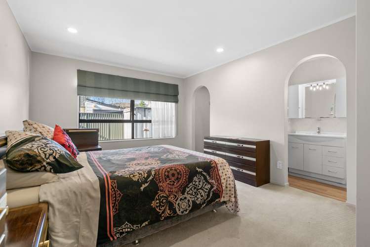 102 Wattle Farm Road Wattle Downs_5