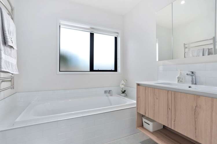 2/45 Turama Road Royal Oak_13