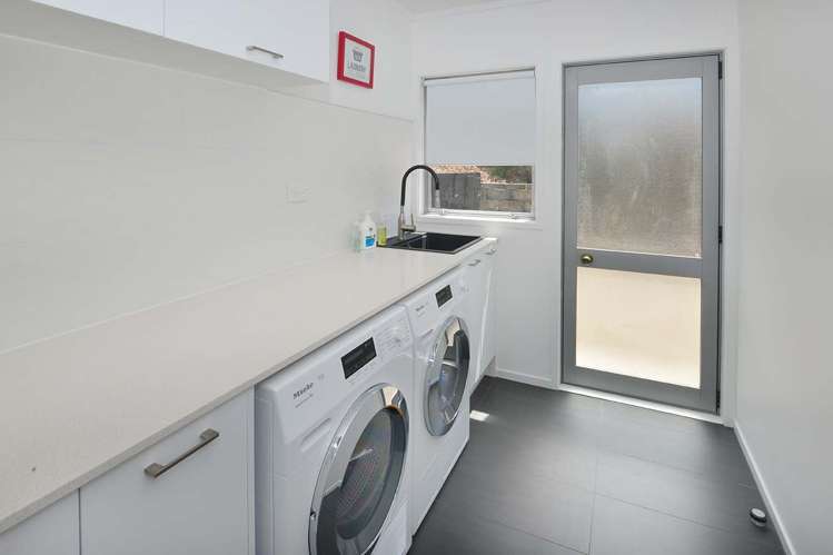 117 Waldorf Crescent Orewa_23