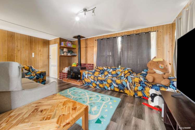 8 Sabot Place Massey_5