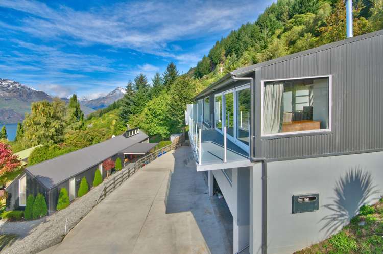 8b Moss Lane Fernhill/Sunshine Bay_21