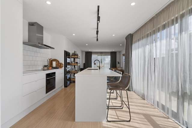 25a Hereford Street West End_1