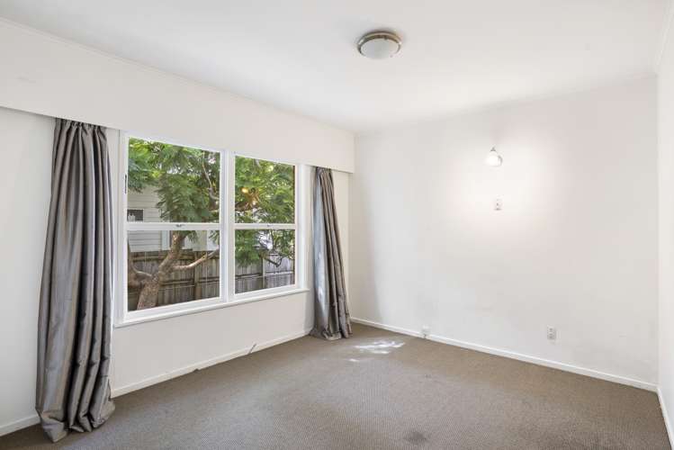 2/11 Peary Road Mount Eden_6