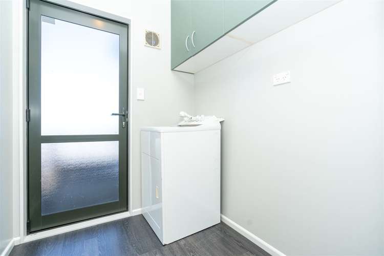 8 Pointon Glade Grandview Heights_23