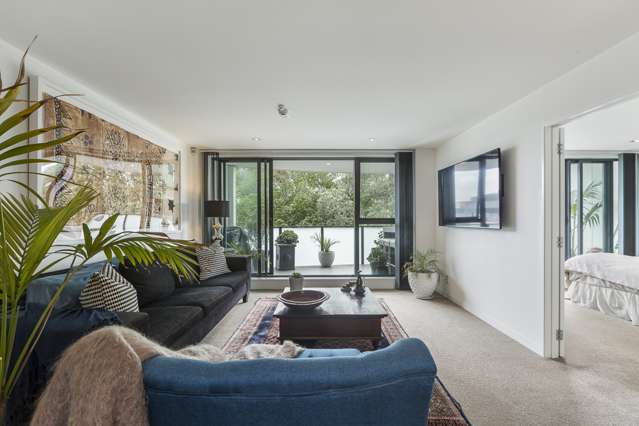 2/8 Basque Road Eden Terrace_2