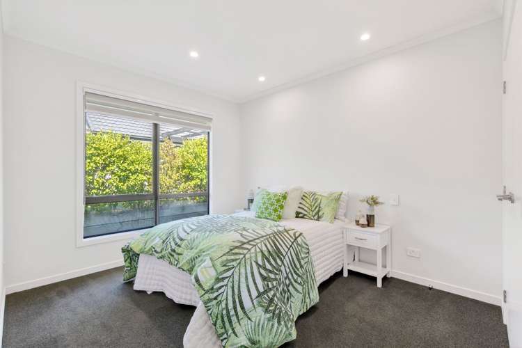 5 Greenfield Lane Stoke_10