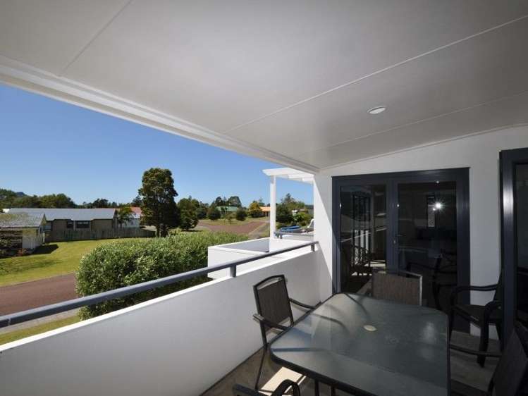 110 The Yardarm Pauanui_18