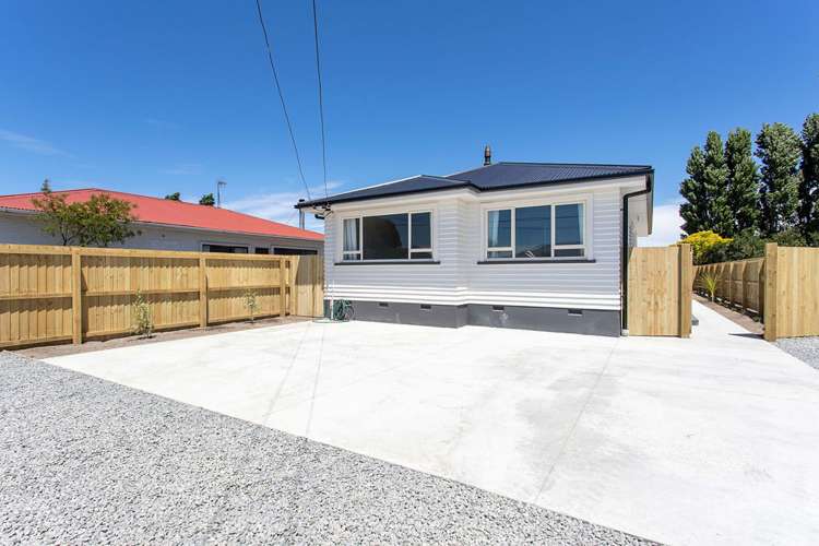 174 Breezes Road Aranui_0