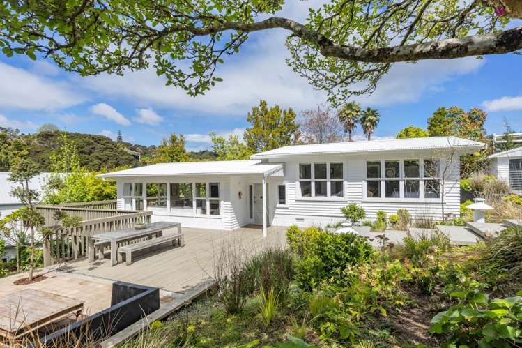 82 Atkinson Road Titirangi_24