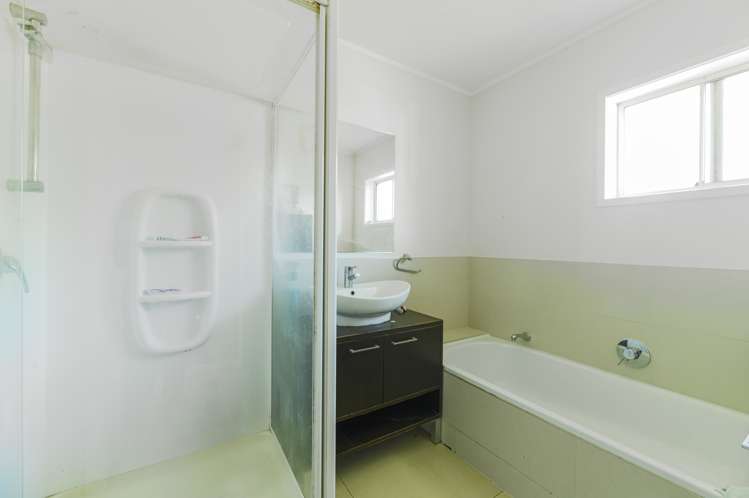 2 April Place Red Hill_13