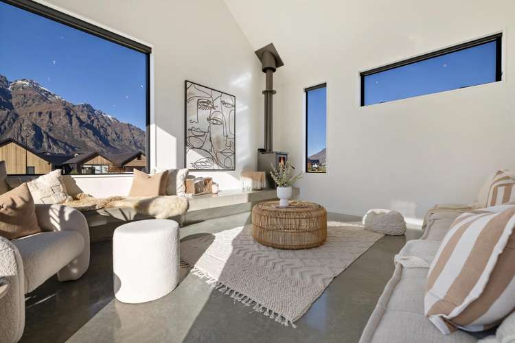 11 Grain Close Jacks Point_19