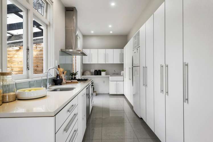 72 Eversleigh Road Belmont_9