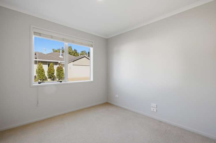 9 Barossa Way Brookfield_8