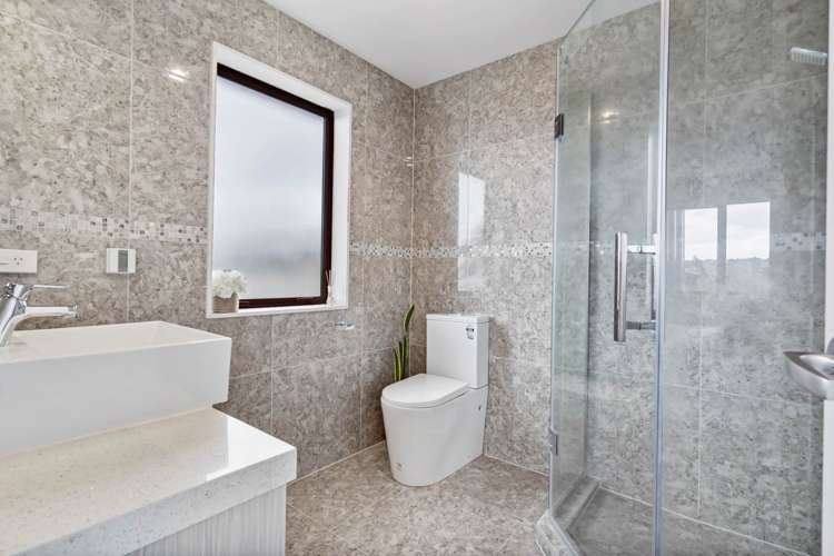 63 Rosewell Crescent Flat Bush_18