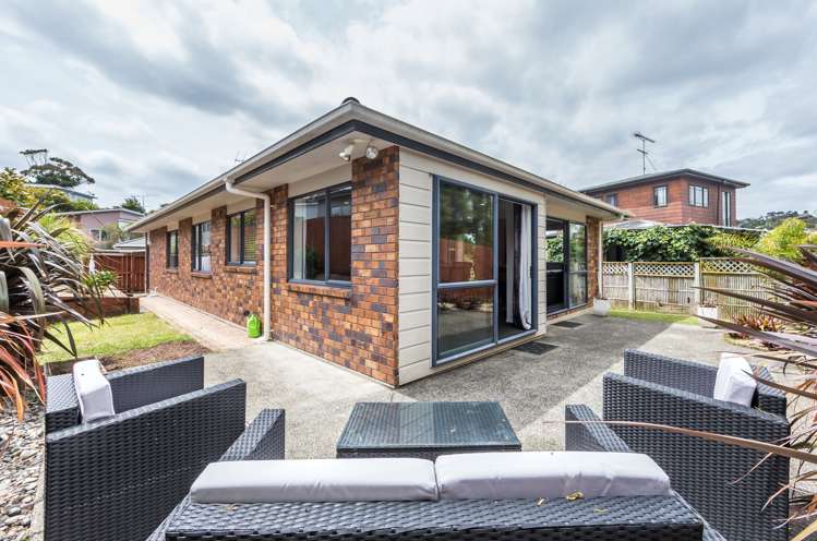 124b Brian Crescent Stanmore Bay_34