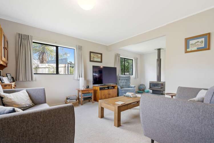 11 Ngarahana Avenue Paremoremo_9