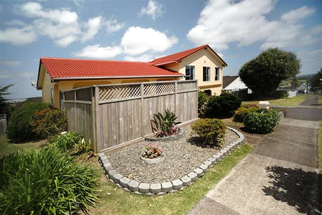 2 Acland Place Botany Downs_2