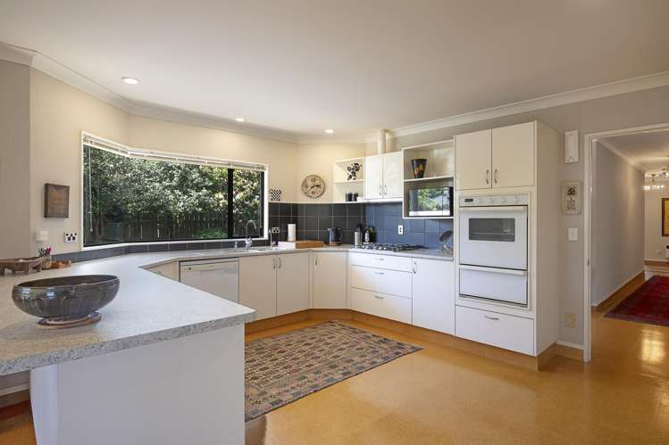 12 Papawai Grove Waikanae_4