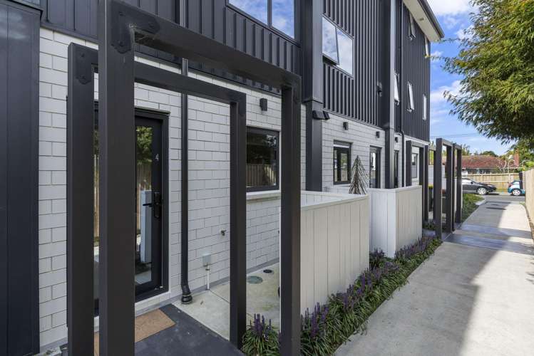 4/59 Neil Avenue Te Atatu Peninsula_2