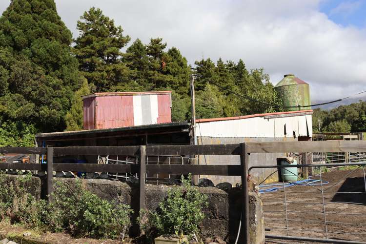 970 Pembroke Road West Stratford West_24